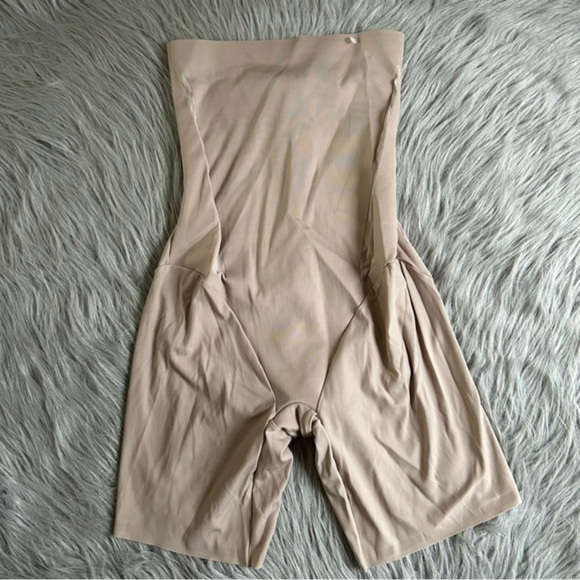 Maidenform Flexees Shapewear Women’s Size Small Blush High Waist Thigh Slimmer - Picture 1 of 9